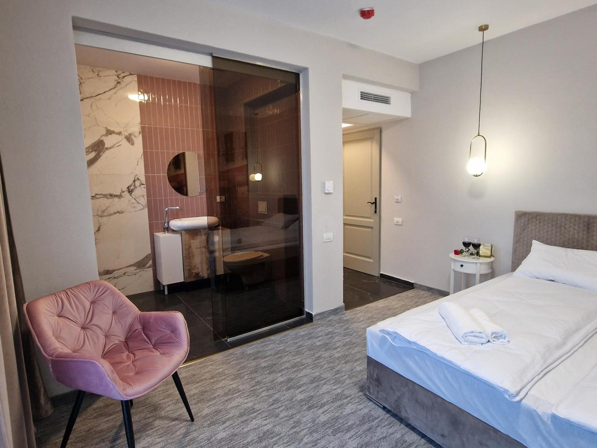 Art'S Luxury Boutique Hotel Oradea Eksteriør billede