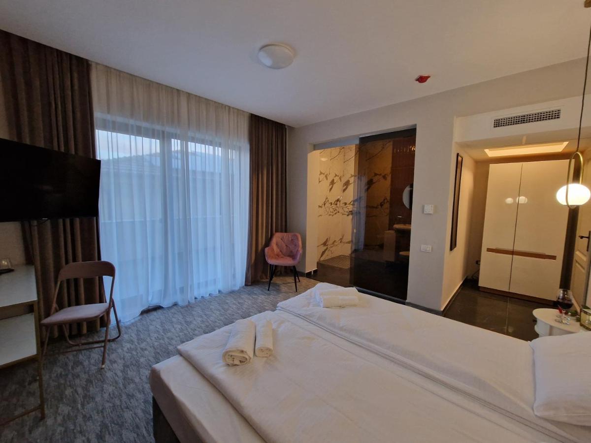 Art'S Luxury Boutique Hotel Oradea Eksteriør billede